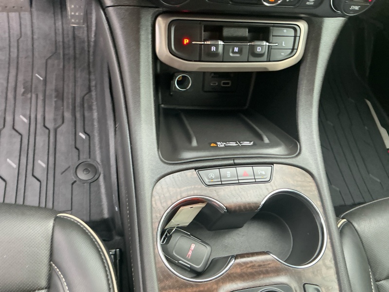 2022 GMC Acadia