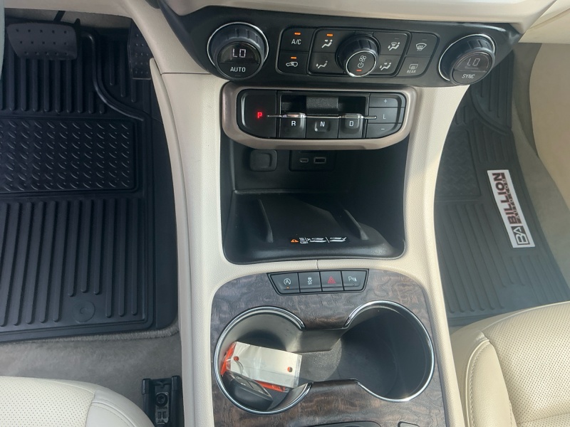 2023 GMC Acadia