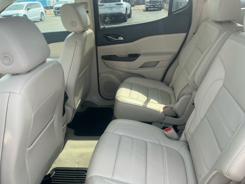 2023 GMC Acadia