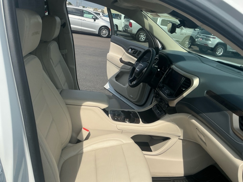 2023 GMC Acadia