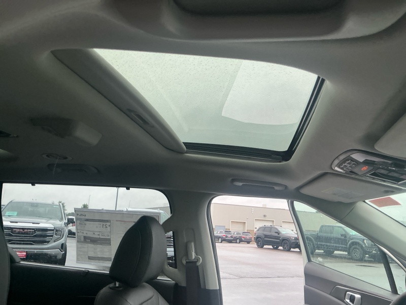 2027 Kia Carnival