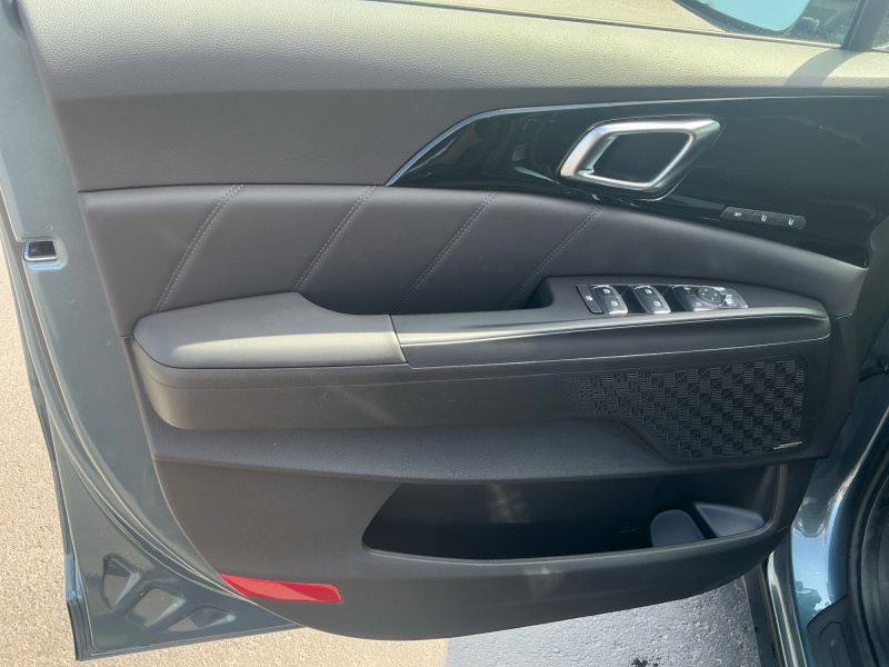2027 Kia Carnival Hybrid