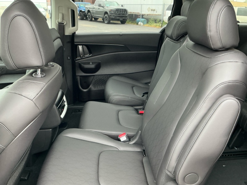 2027 Kia Carnival Hybrid