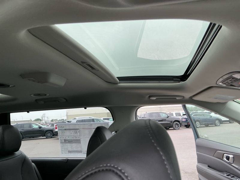 2027 Kia Carnival Hybrid