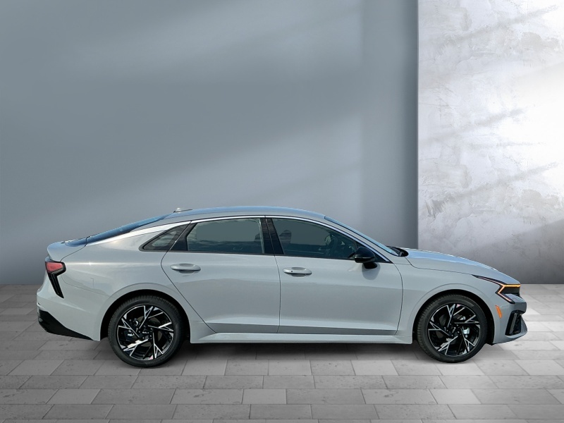 2026 Kia K5