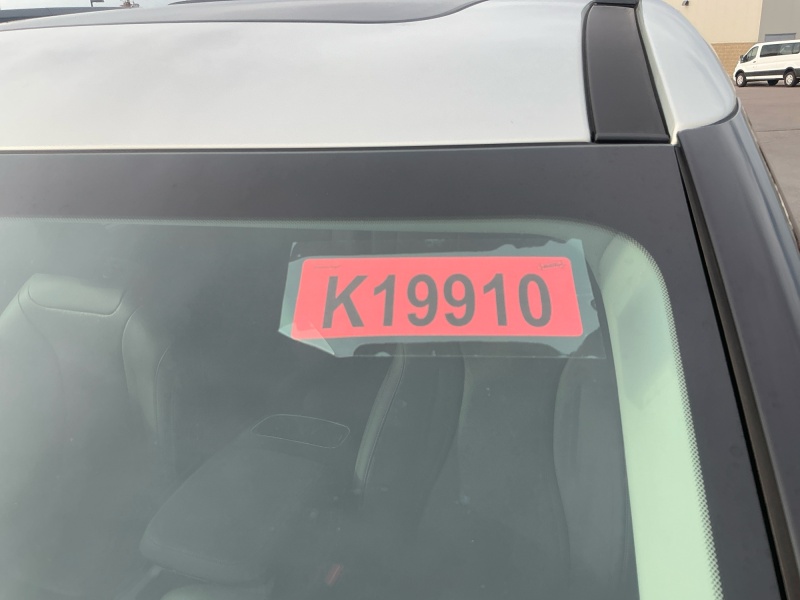 2027 Kia Carnival Hybrid