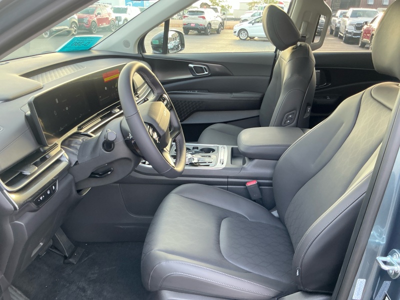 2027 Kia Carnival Hybrid