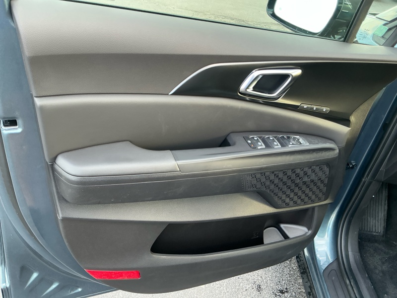 2027 Kia Carnival Hybrid