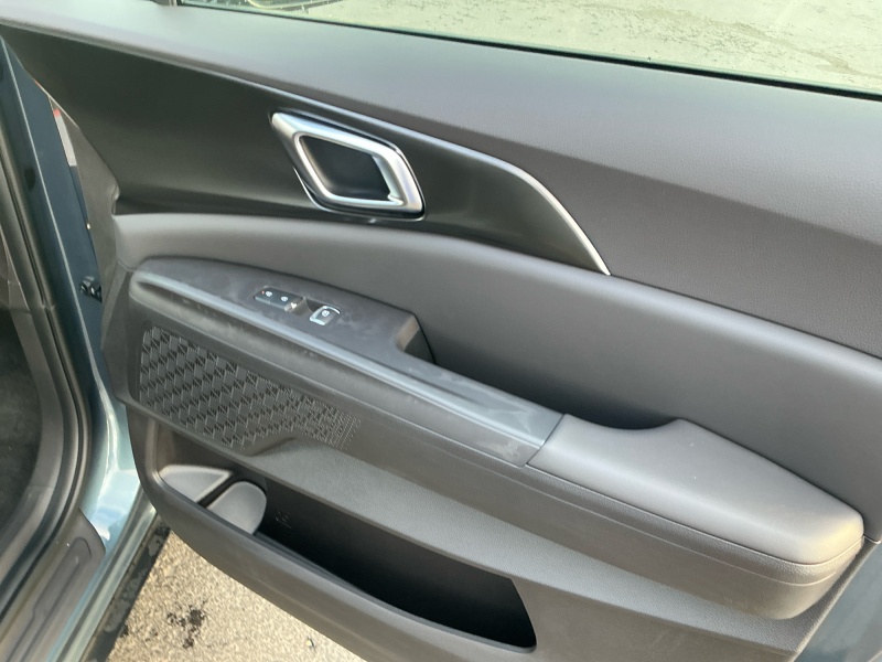 2027 Kia Carnival Hybrid