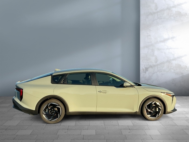 2026 Kia K4