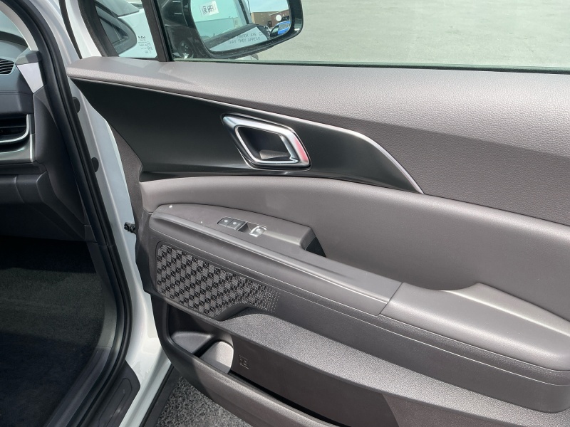 2027 Kia Carnival Hybrid