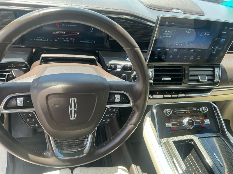 2023 Lincoln Navigator L
