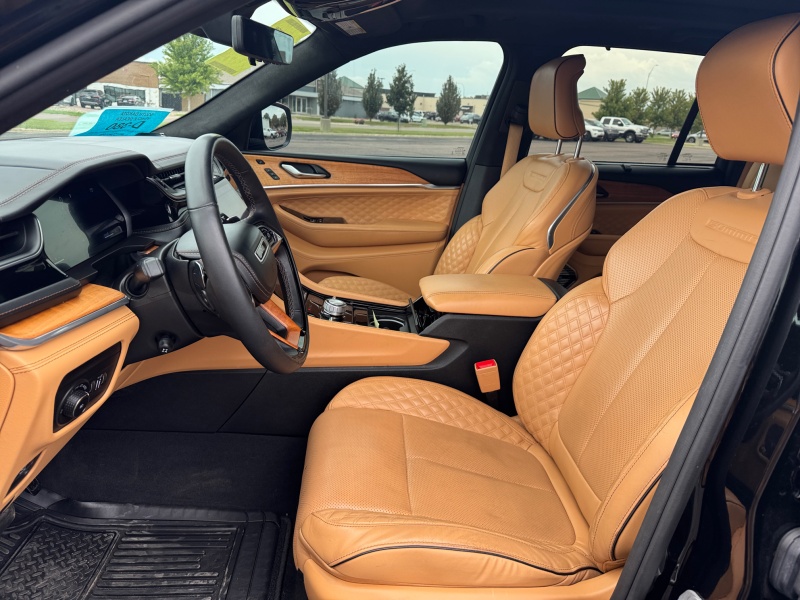 2022 Jeep Grand Cherokee