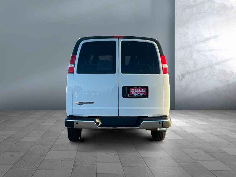 2024 Chevrolet Express Passenger