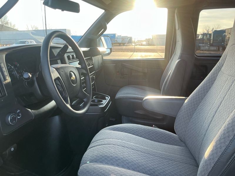 2024 Chevrolet Express Passenger