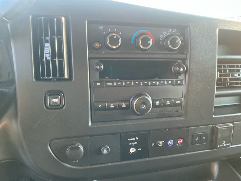 2024 Chevrolet Express Passenger