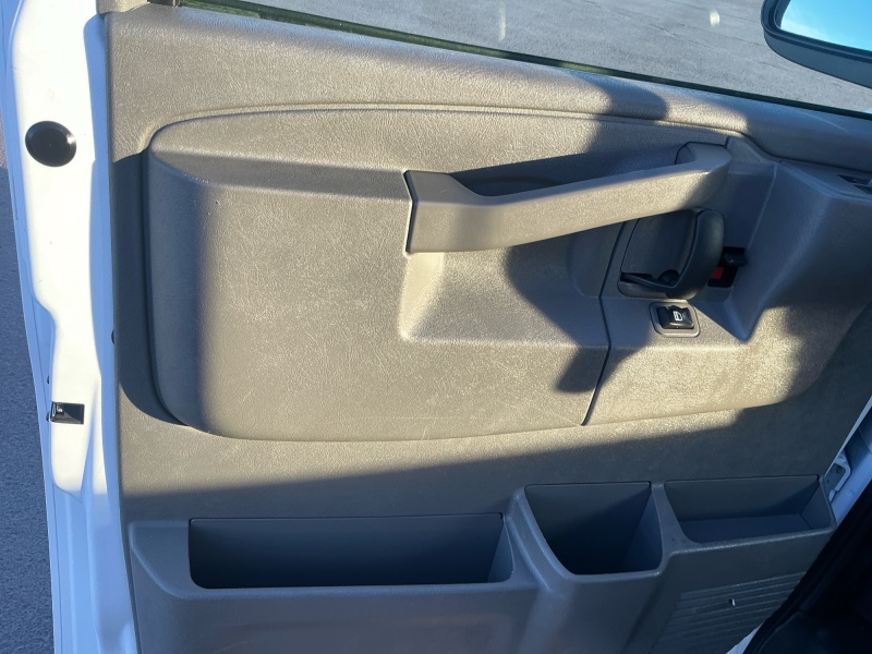 2024 Chevrolet Express Passenger