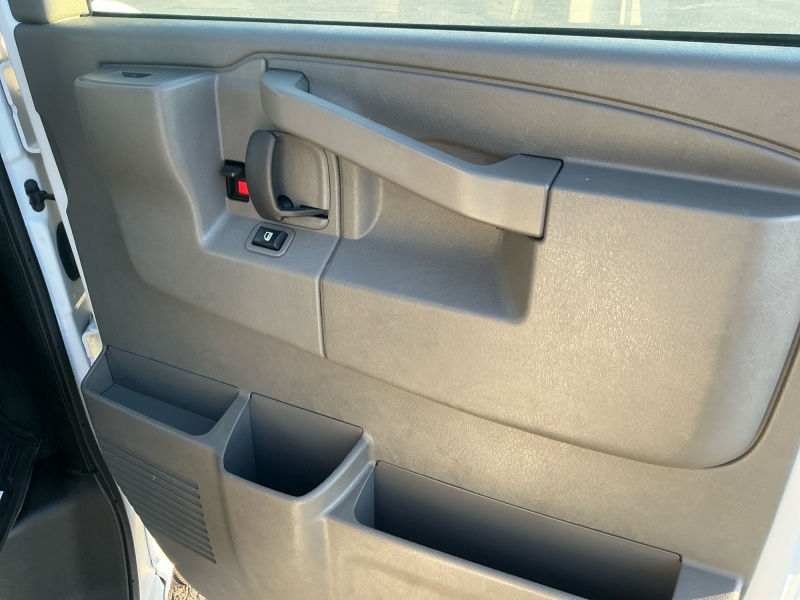 2024 Chevrolet Express Passenger