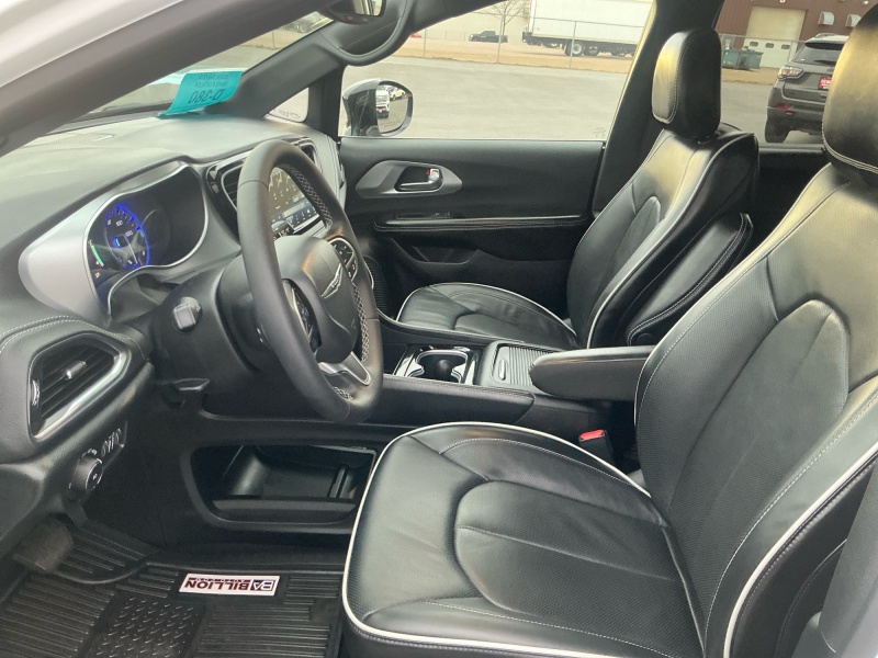 2026 Chrysler Pacifica