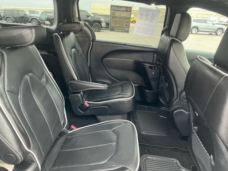 2026 Chrysler Pacifica