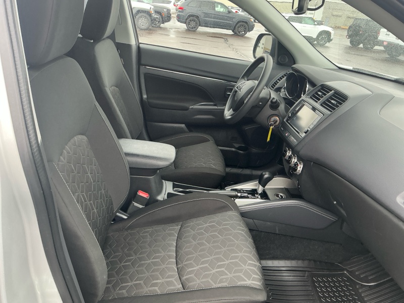2025 Mitsubishi Outlander Sport
