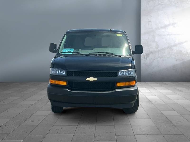 2025 Chevrolet Express Passenger