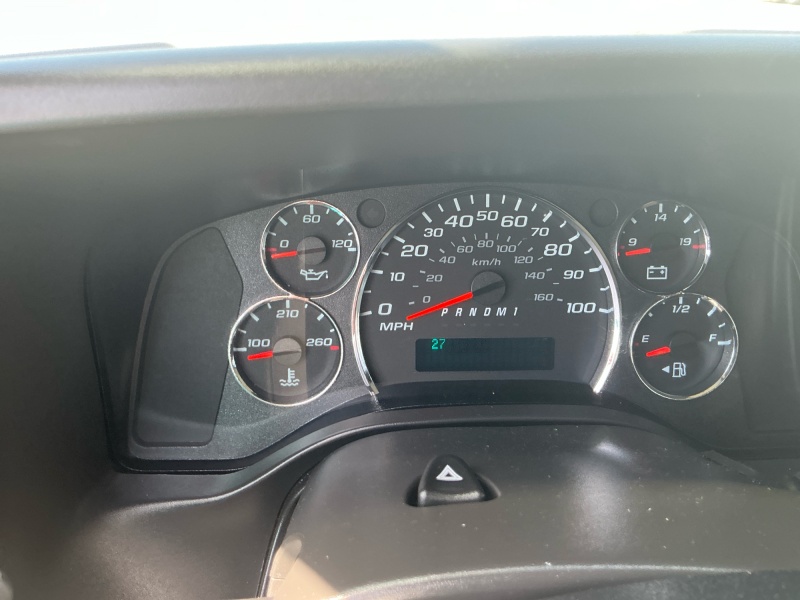 2025 Chevrolet Express Passenger