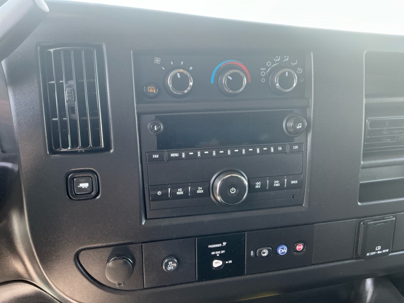 2025 Chevrolet Express Passenger