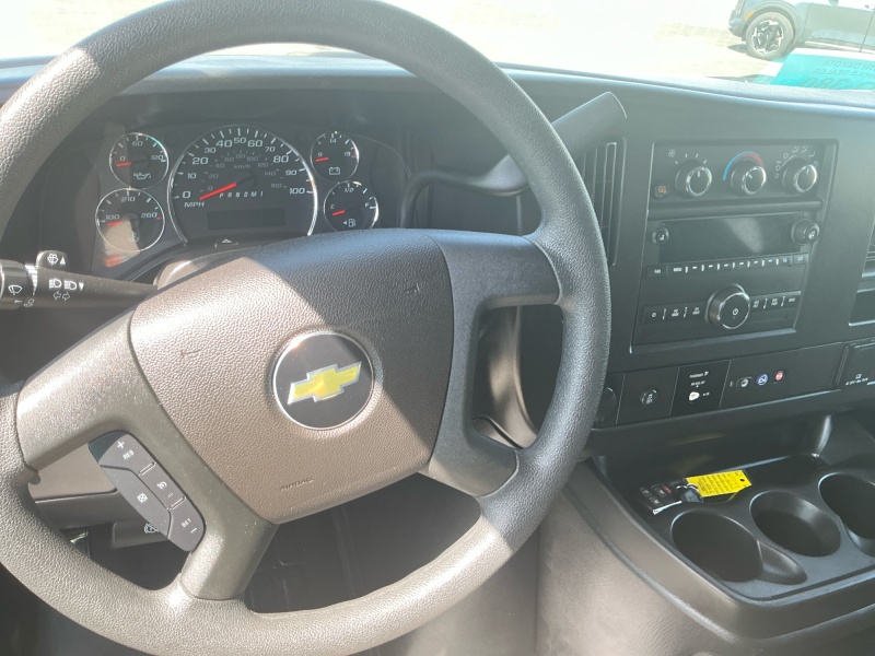 2025 Chevrolet Express Passenger