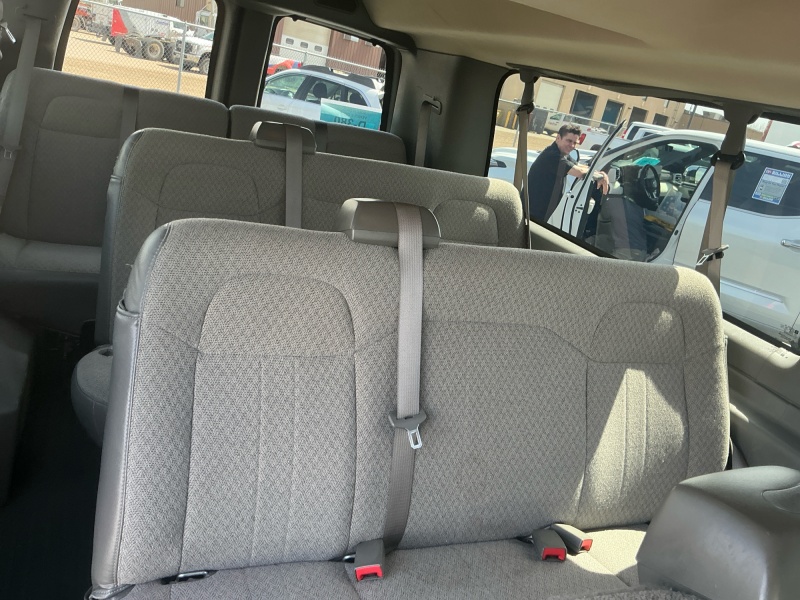 2025 Chevrolet Express Passenger