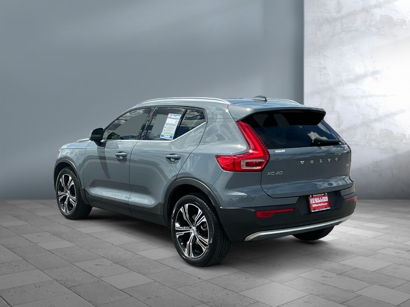 2022 Volvo XC40