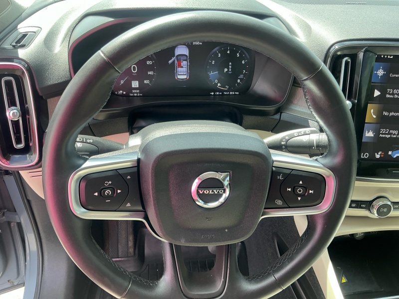 2022 Volvo XC40