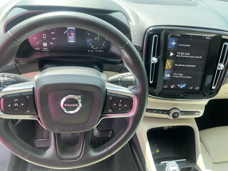 2022 Volvo XC40