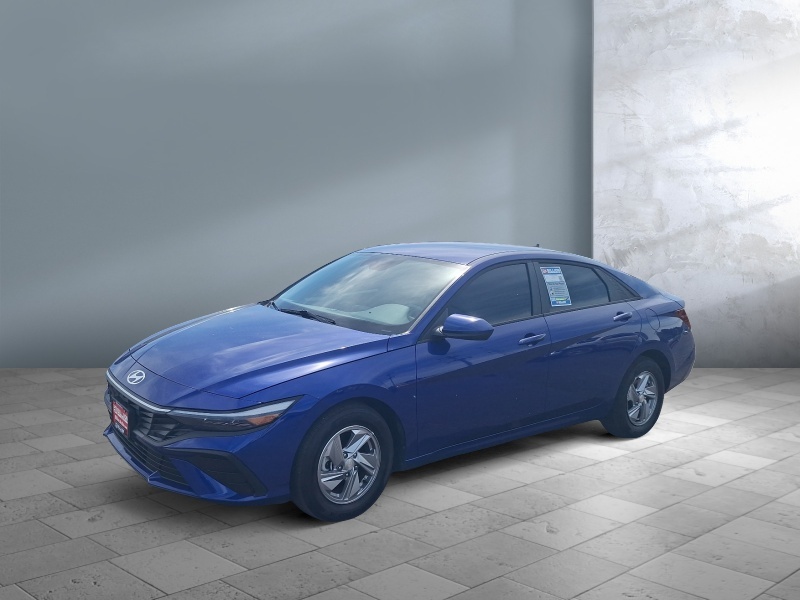 Used 2025 Hyundai Elantra SE Cars