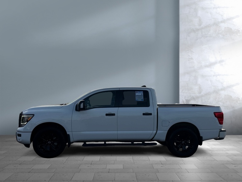 2023 Nissan Titan