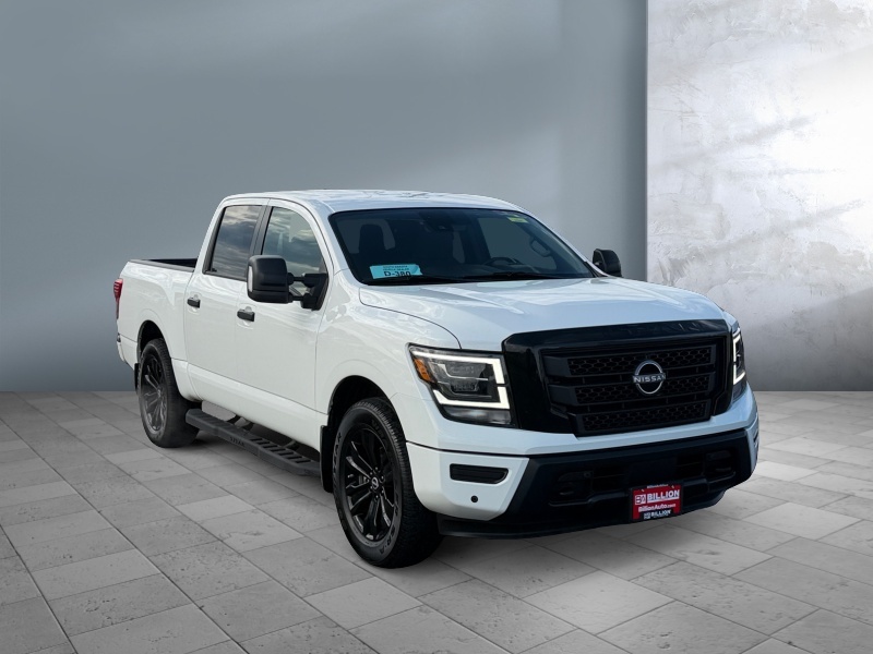 2023 Nissan Titan