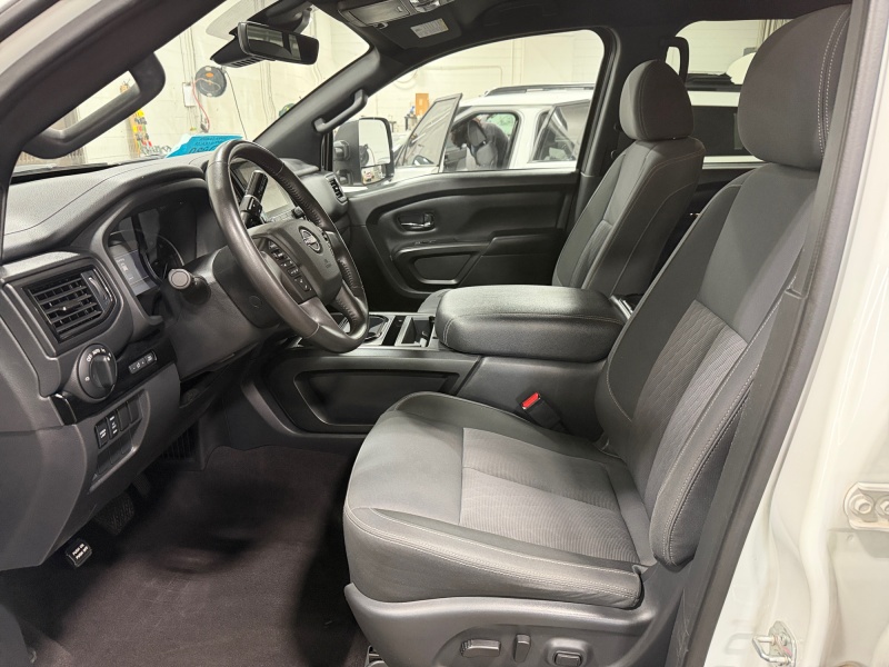 2023 Nissan Titan
