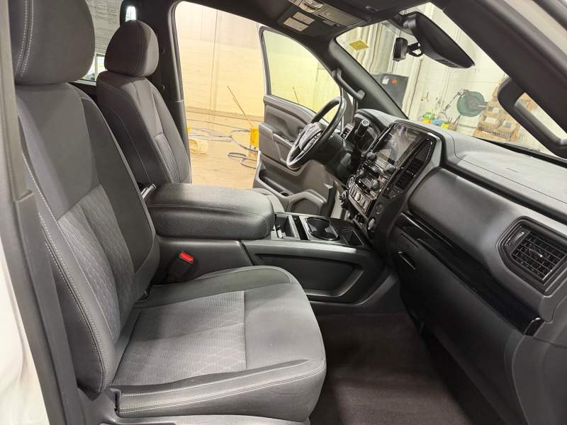 2023 Nissan Titan