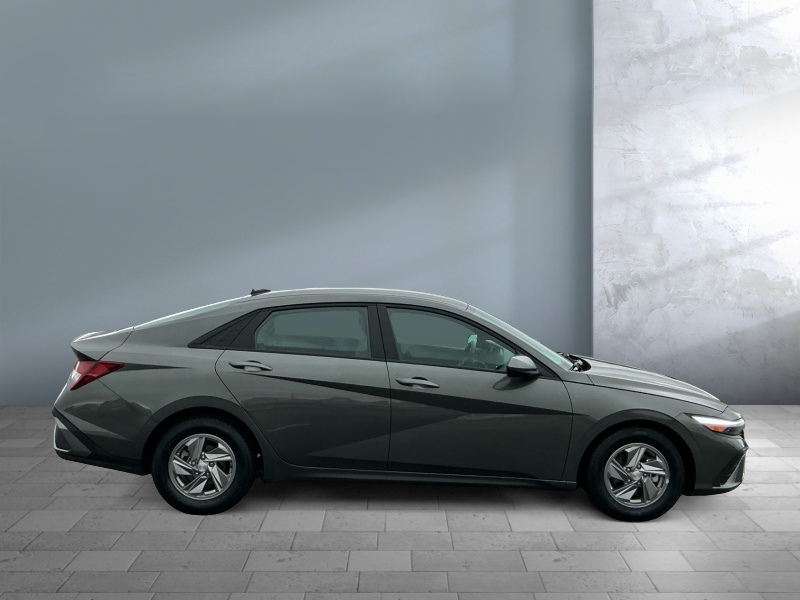 2024 Hyundai Elantra