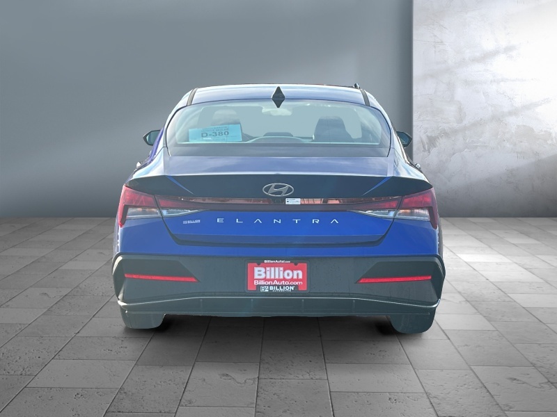 2024 Hyundai Elantra