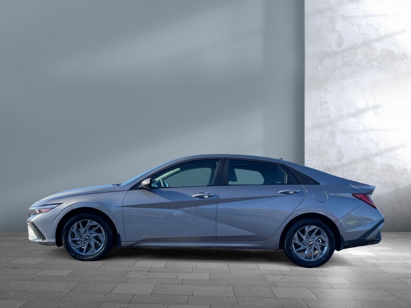 2024 Hyundai Elantra Hybrid