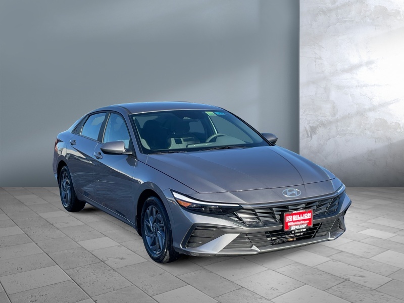 2024 Hyundai Elantra Hybrid