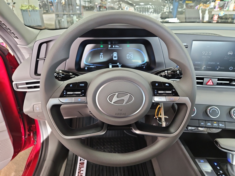 2025 Hyundai Elantra