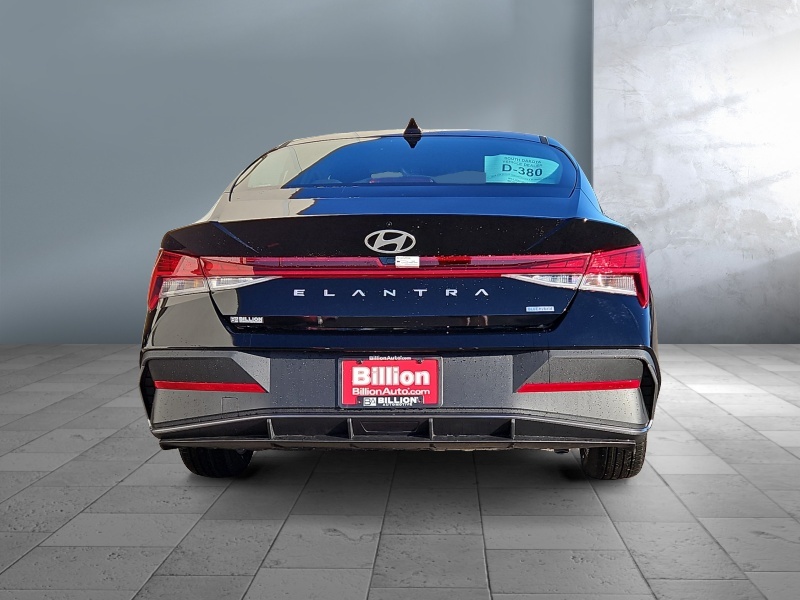 2025 Hyundai Elantra Hybrid