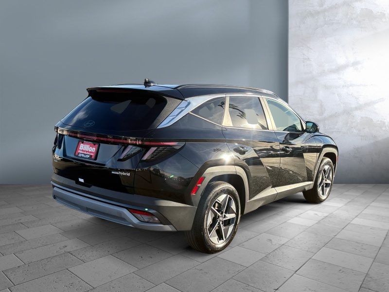 2025 Hyundai Tucson Hybrid