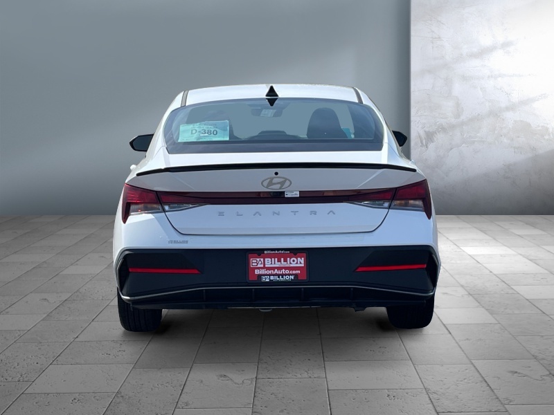 2025 Hyundai Elantra
