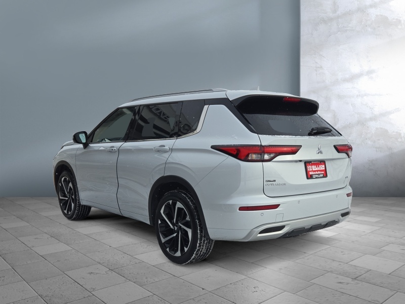 2023 Mitsubishi Outlander