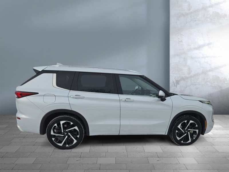 2023 Mitsubishi Outlander