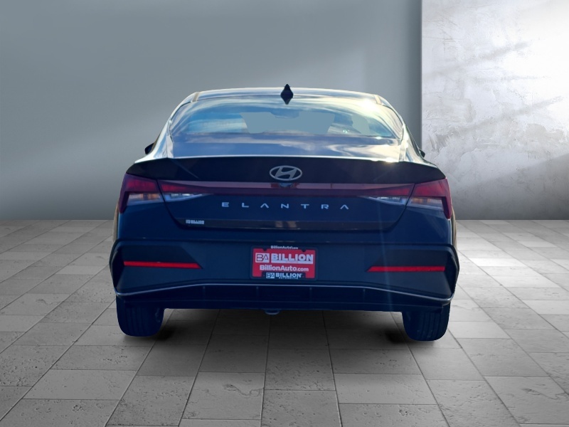 2025 Hyundai Elantra