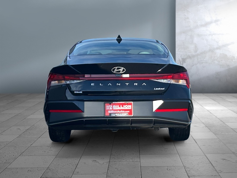 2025 Hyundai Elantra